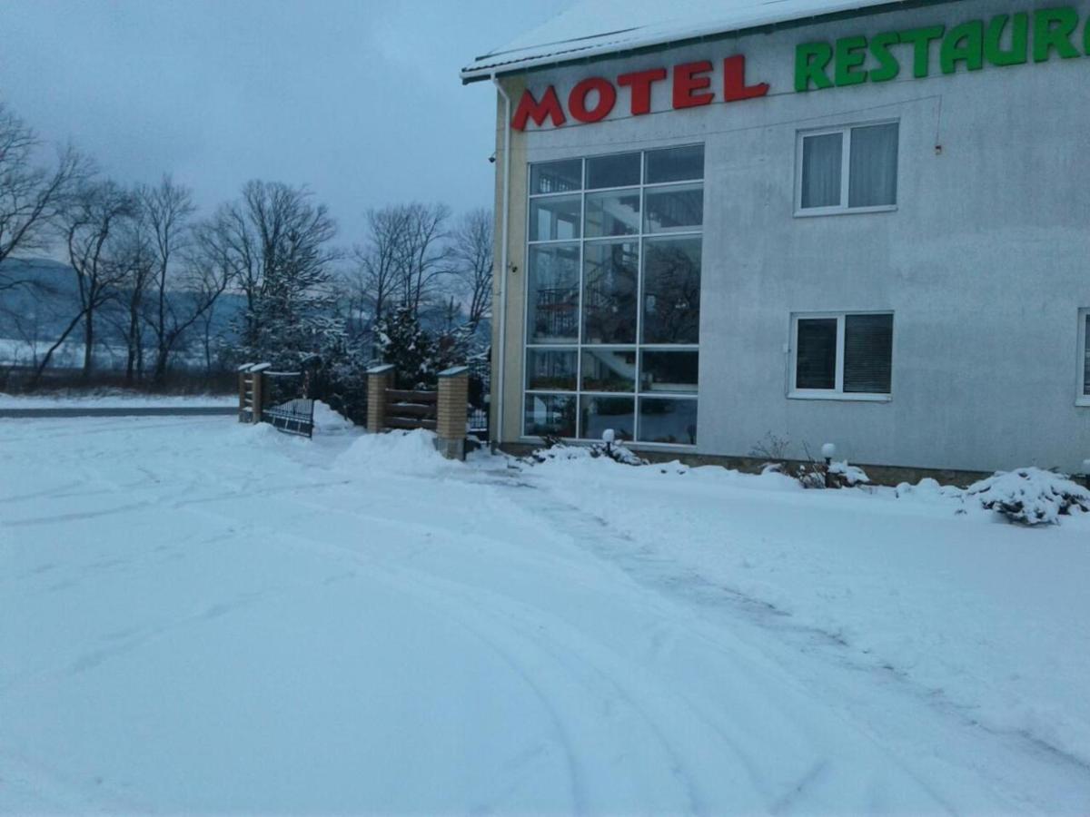 Karpaty Viking Motel Nizhneye Sinevidnoye Eksteriør billede